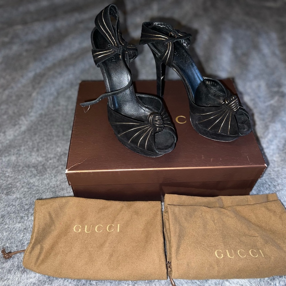 Gucci Black Suede Platform Heels with Knot Detail